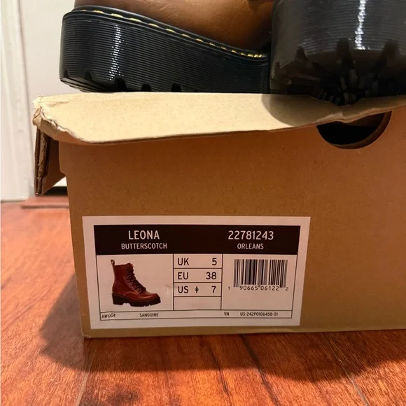 Brand New Dr. Martens Leona Orleans Butterscotch Leather Heeled Boots - Picture 3 of 9